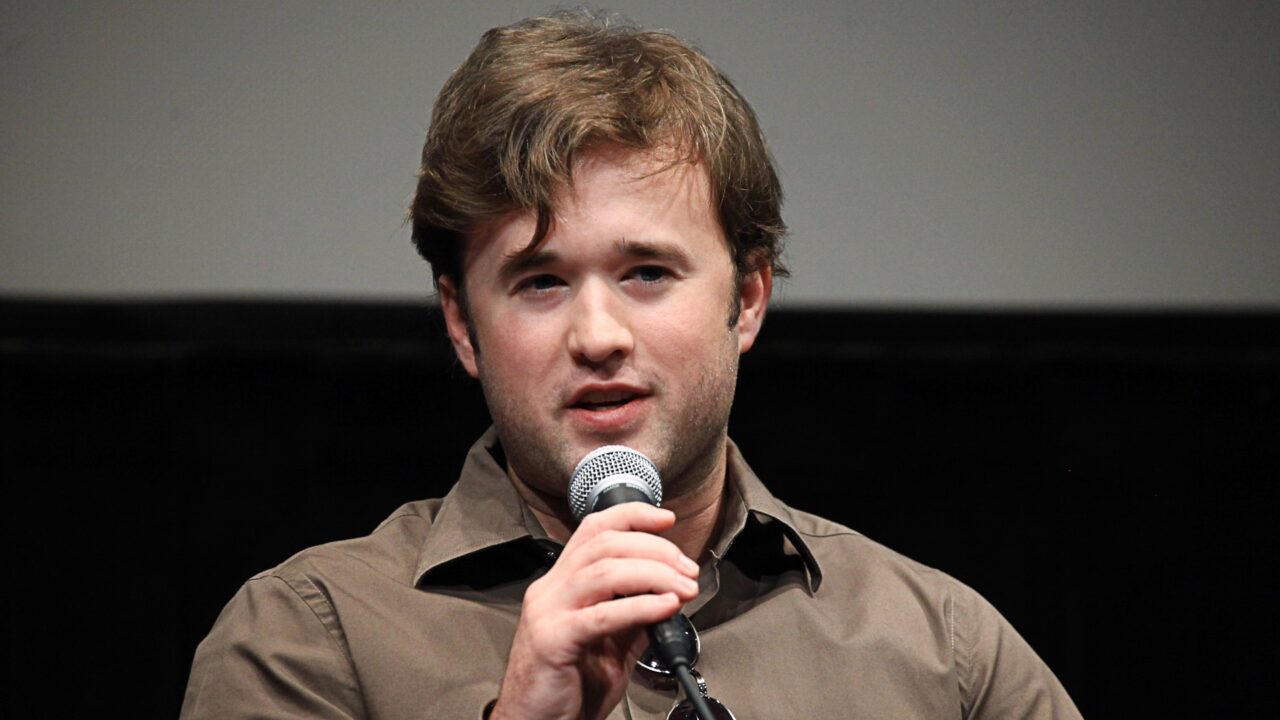 Haley Joel Osment Wallpapers