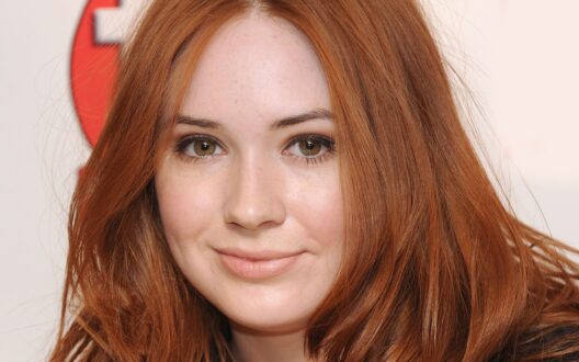 Karen Gillan Pics