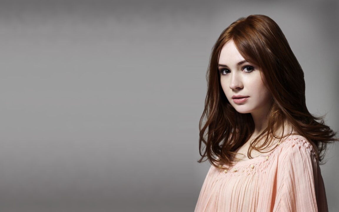 Karen Gillan Wallpapers