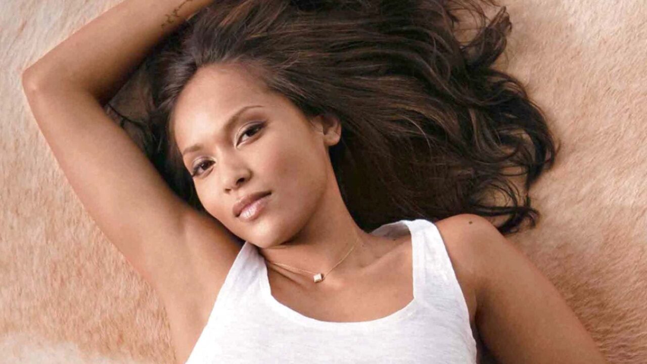 Lesley Ann Brandt Background images