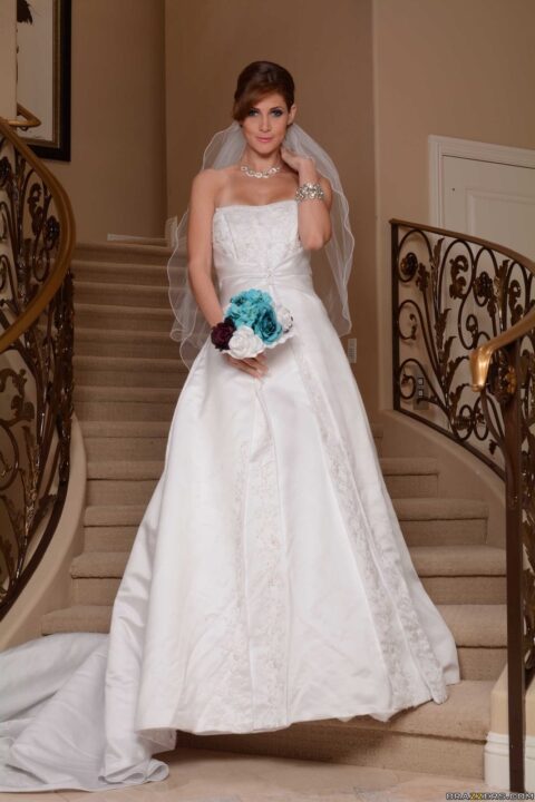 Jenni Lee Wedding Dress