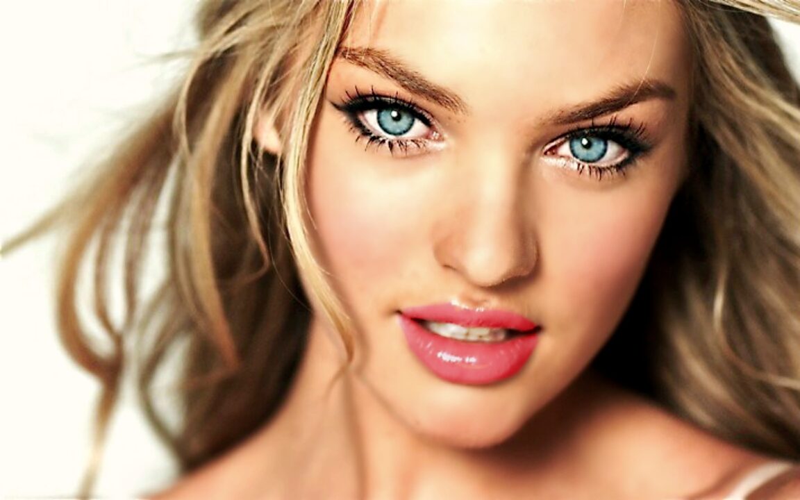Candice Swanepoel Photos
