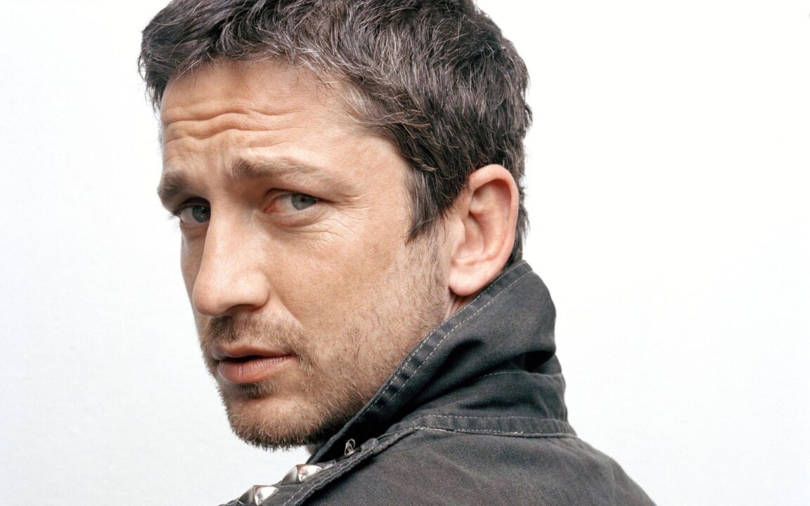 Gerard Butler Background images