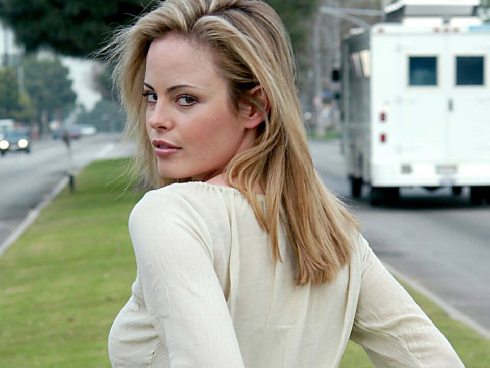 Chandra West Pictures