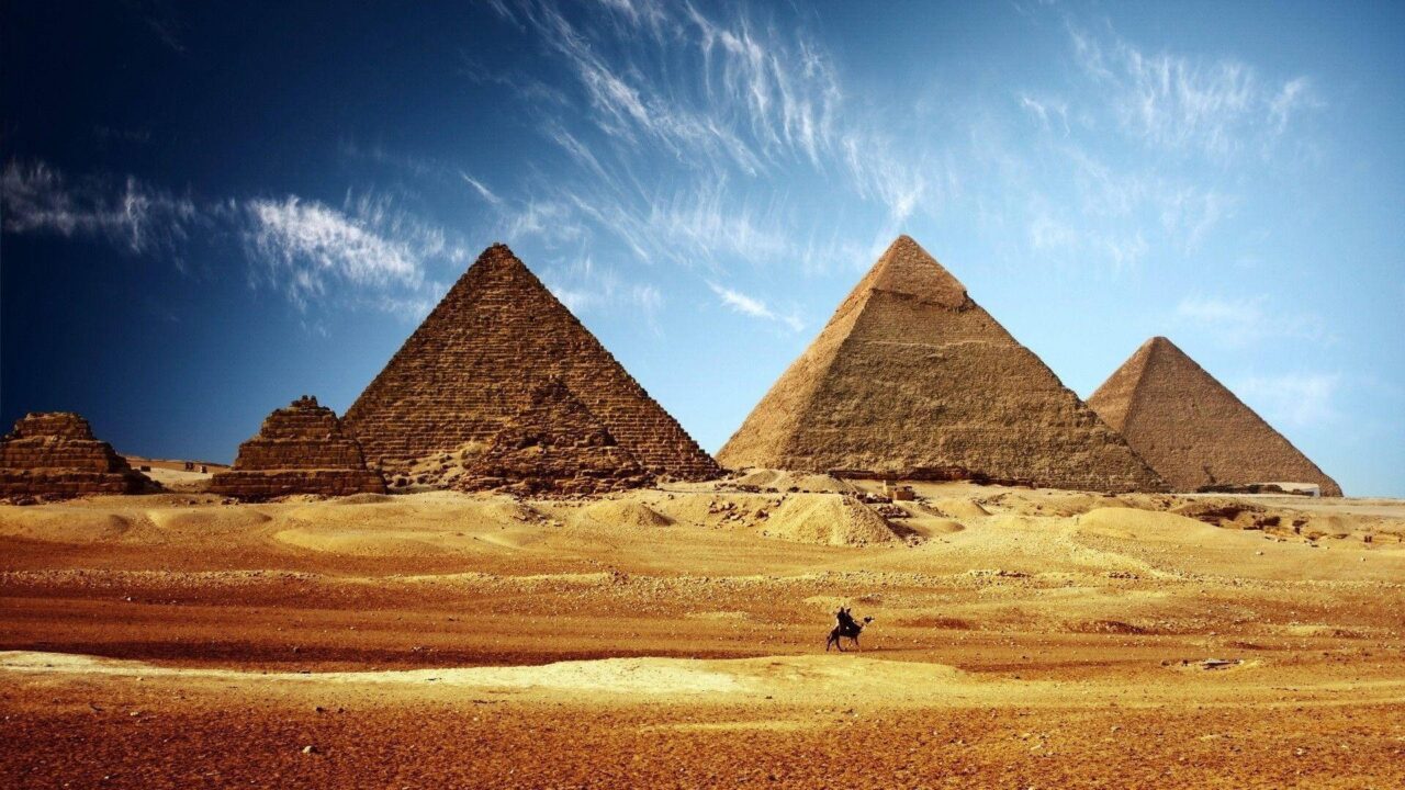 Egyptian Pyramids Wallpapers