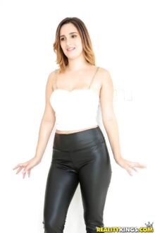 Mia Scarlett Pics