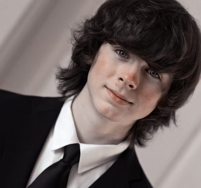Chandler Riggs Photos