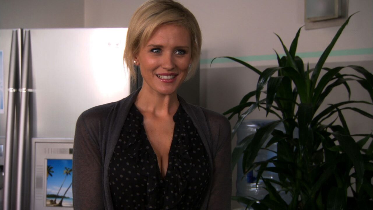 Nicky Whelan Background images