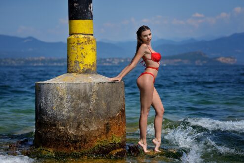 Anneth Dmitrieva Bikini