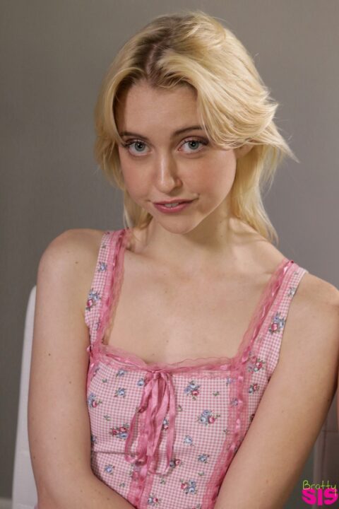 Chloe Cherry Photos