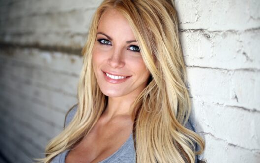 Crystal Harris Wallpapers