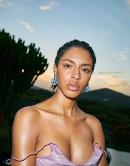 Karen Joigny Pictures