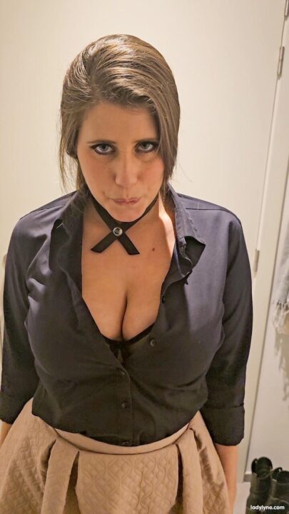 Lady Lyne Photos