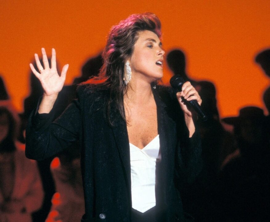 Laura Branigan Gallery