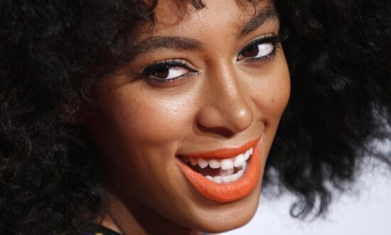 Solange Knowles Face
