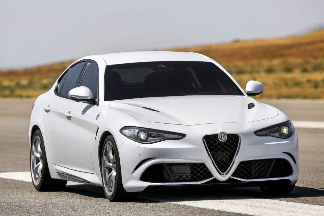 Alfa Romeo Giulia Pics
