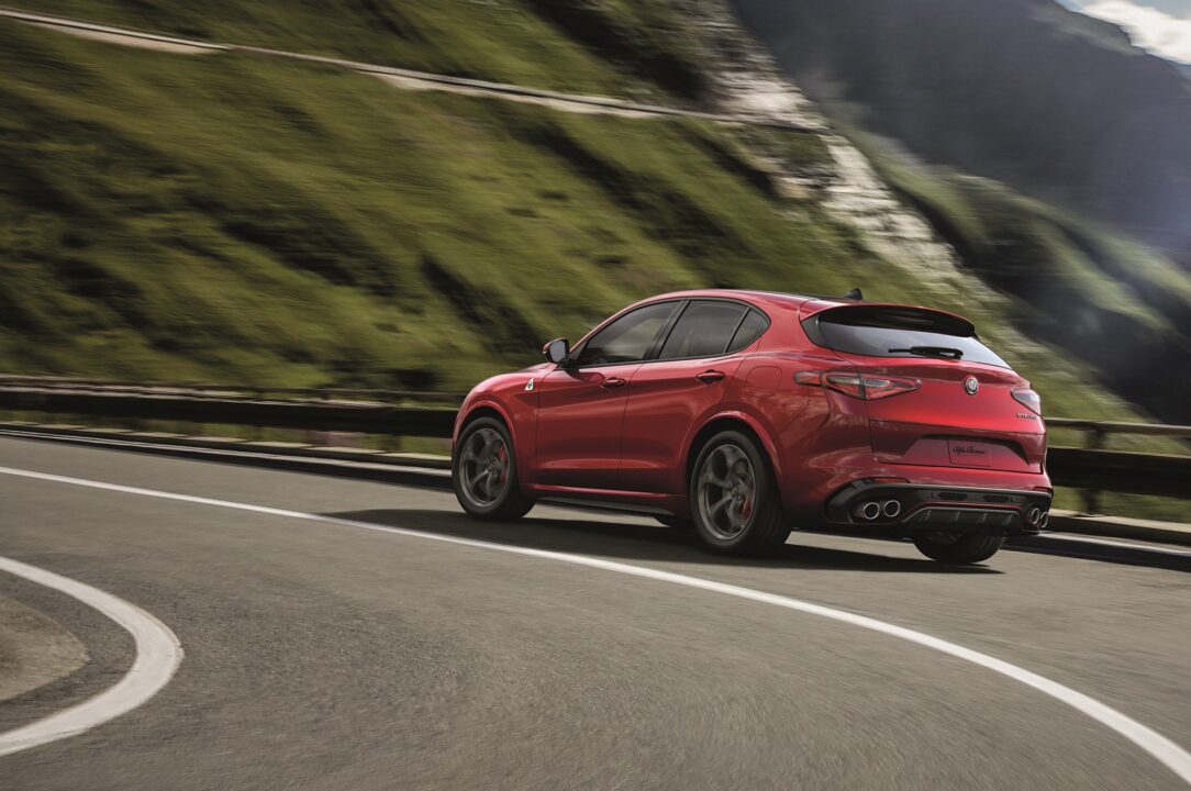 Alfa Romeo Stelvio Photos