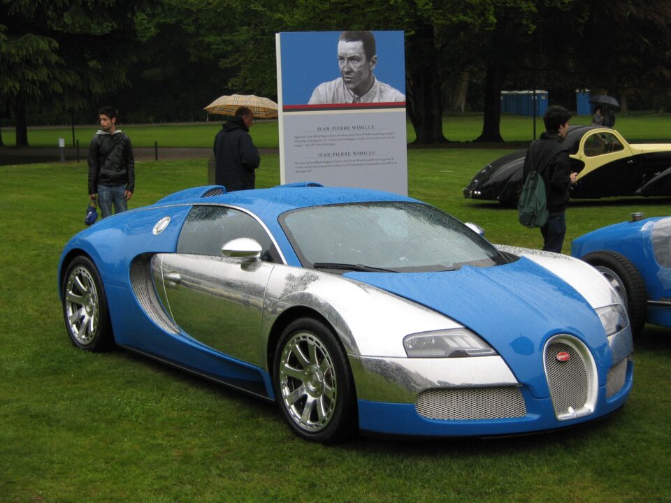 Bugatti Veyron Pics
