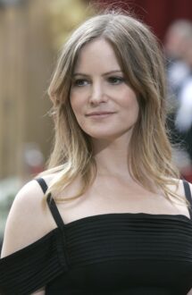 Jennifer Jason Leigh Gallery