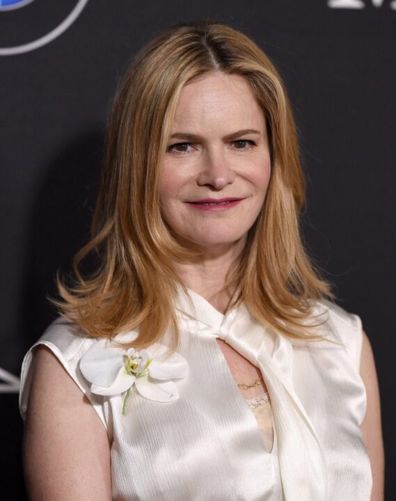 Jennifer Jason Leigh images