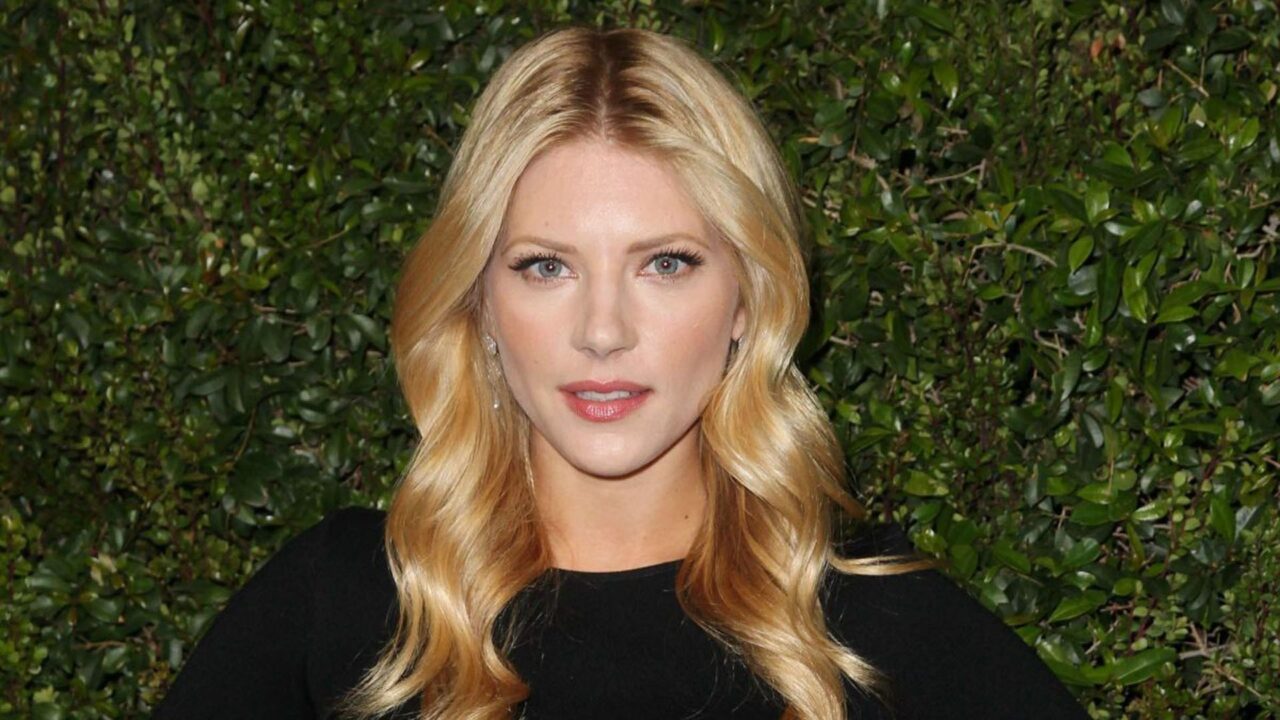 Katheryn Winnick Wallpapers 2