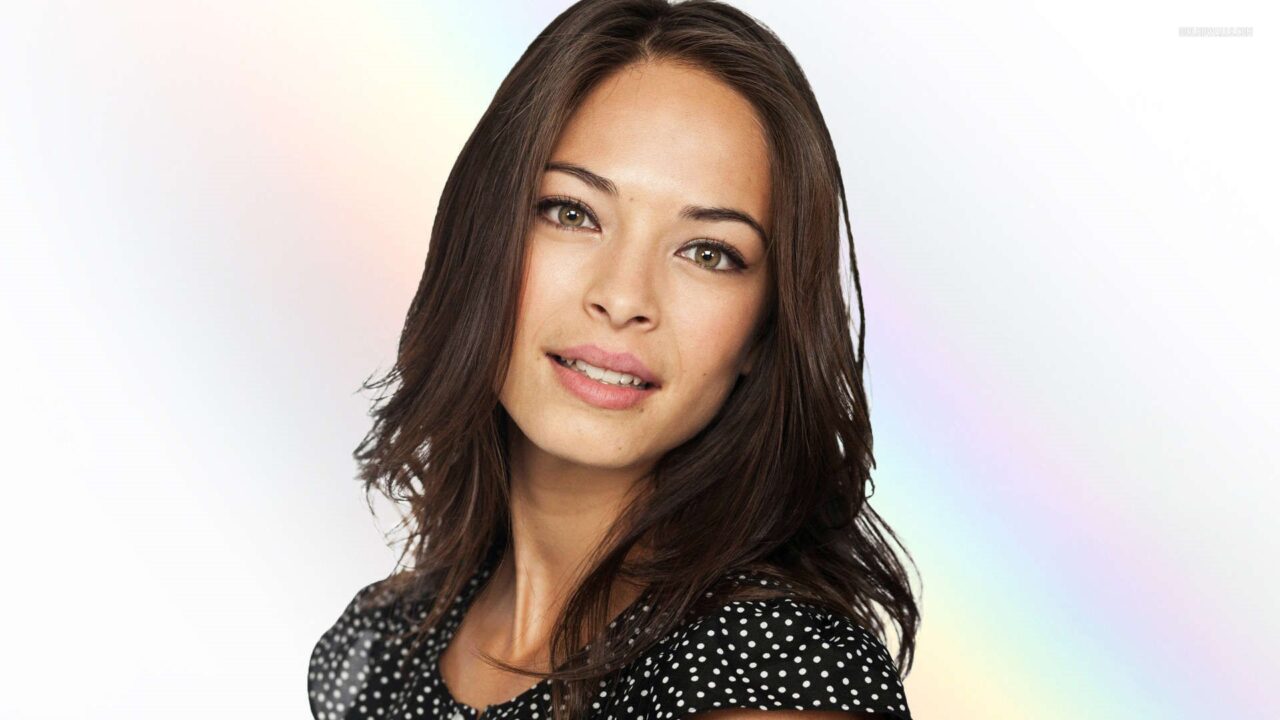 Kristin Kreuk Pictures