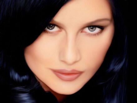 Laetitia Casta Face