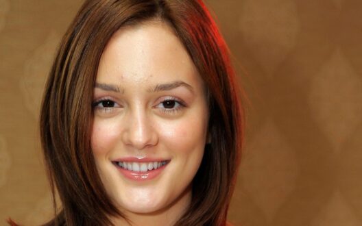 Leighton Meester Background images