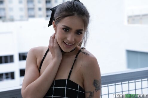 Sofie Reyez Wallpapers