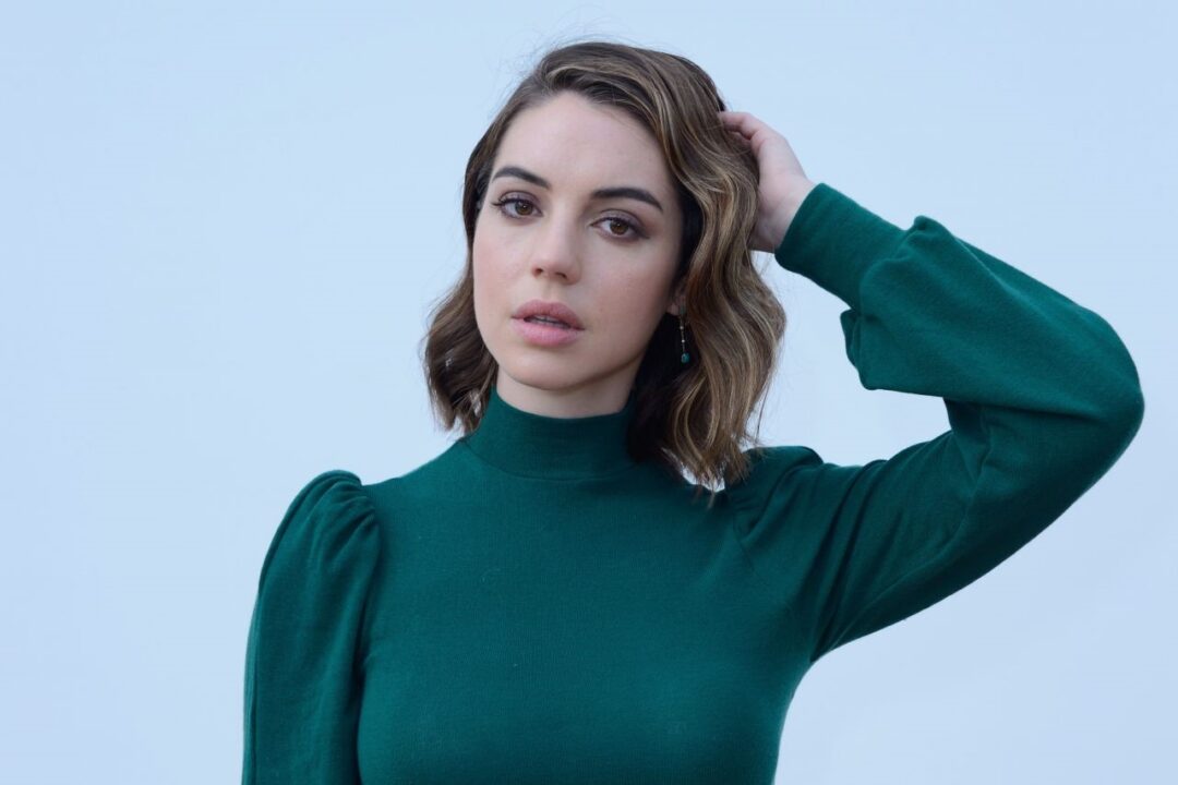 Adelaide Kane Green Dress
