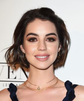 Adelaide Kane Pics