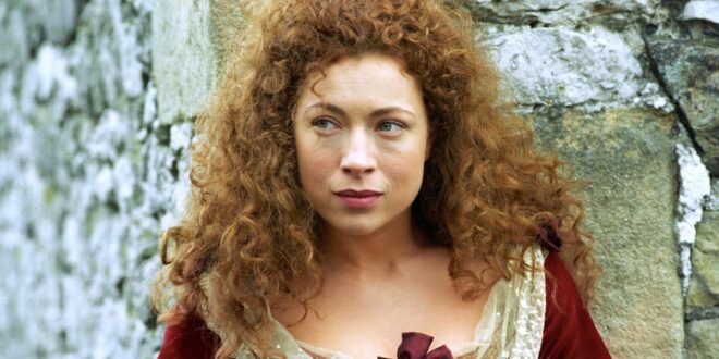 Alex Kingston Background images