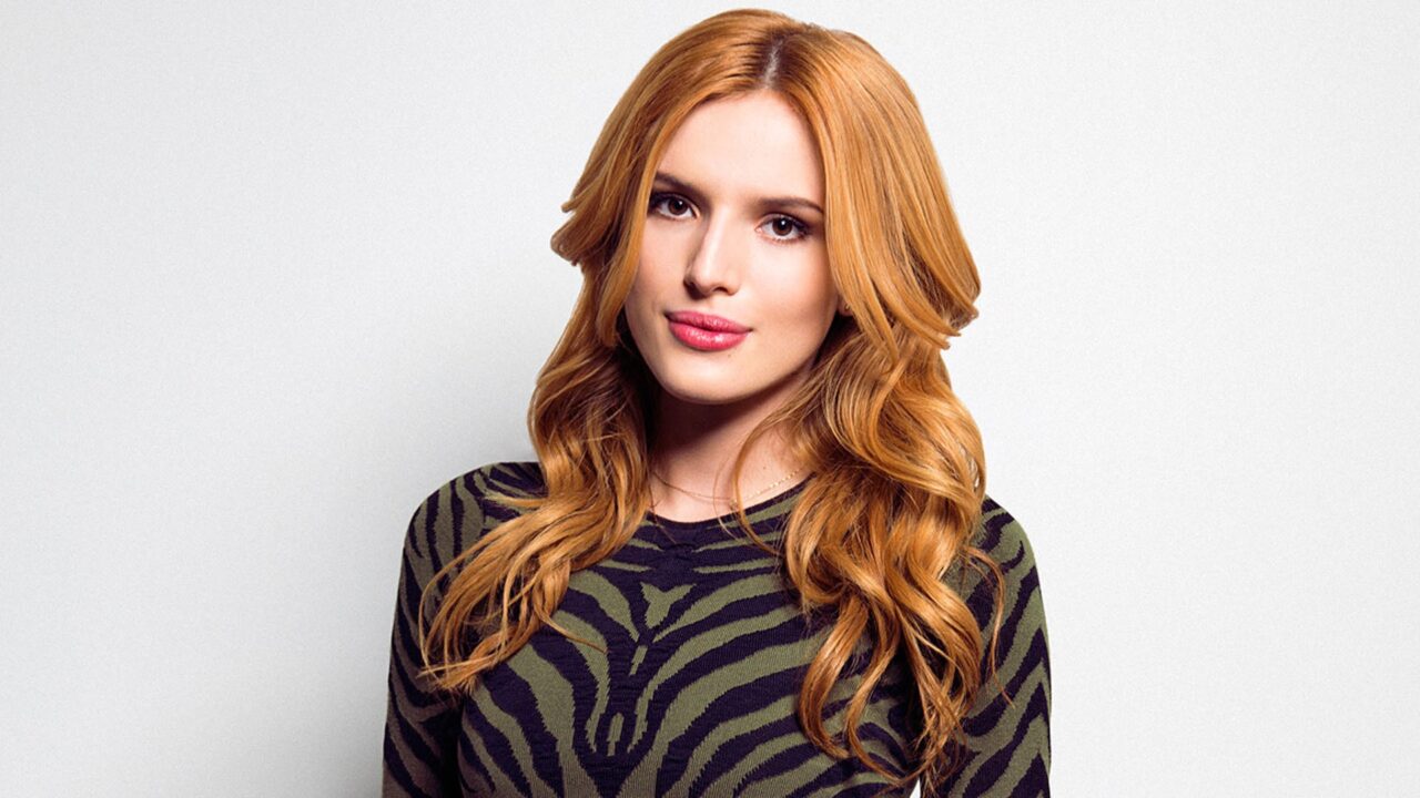 Bella Thorne Background images