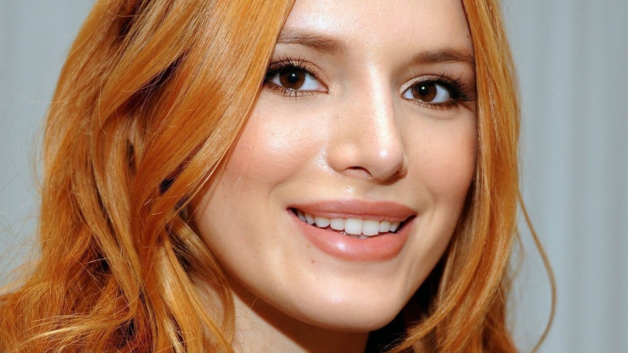 Bella Thorne Face