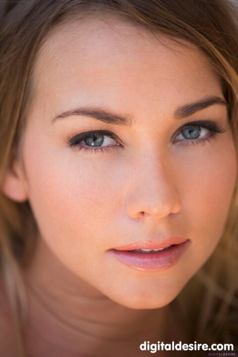 Courtney Dillon Face