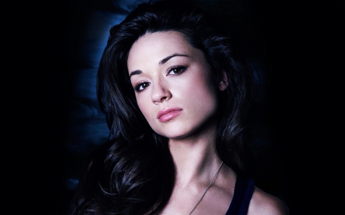 Crystal Reed Wallpapers