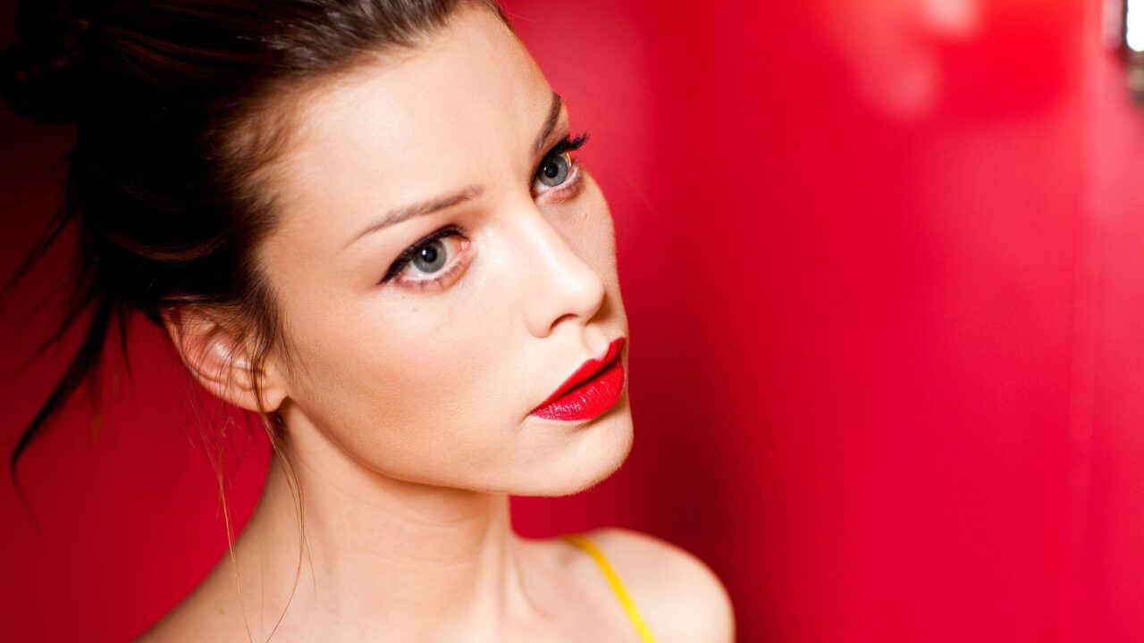 Lauren German Background images