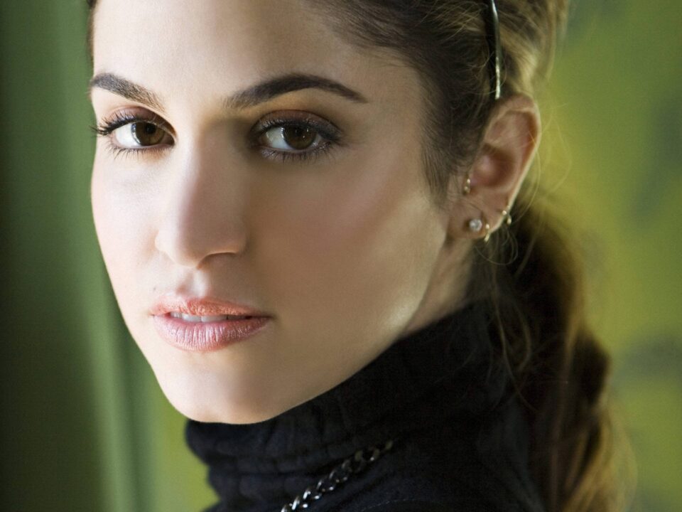 Nikki Reed 4