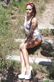 Gala Brown Photo Gallery