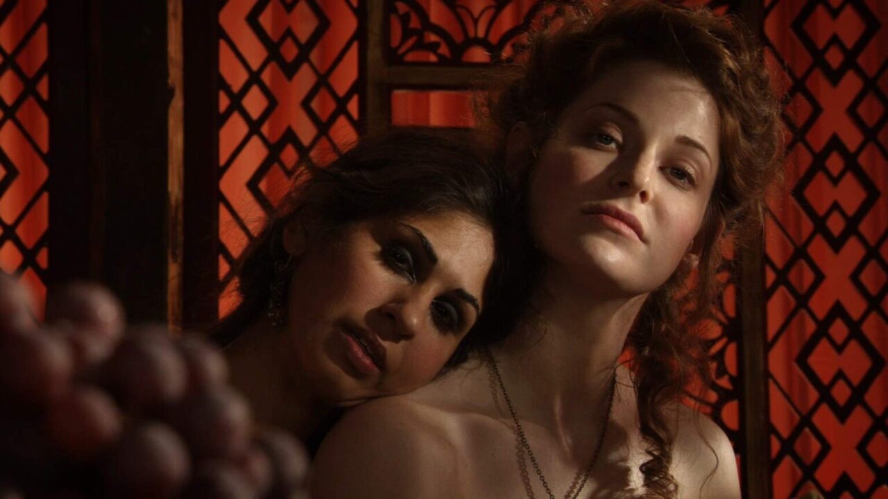 Sahara Knite and Esmé Bianco