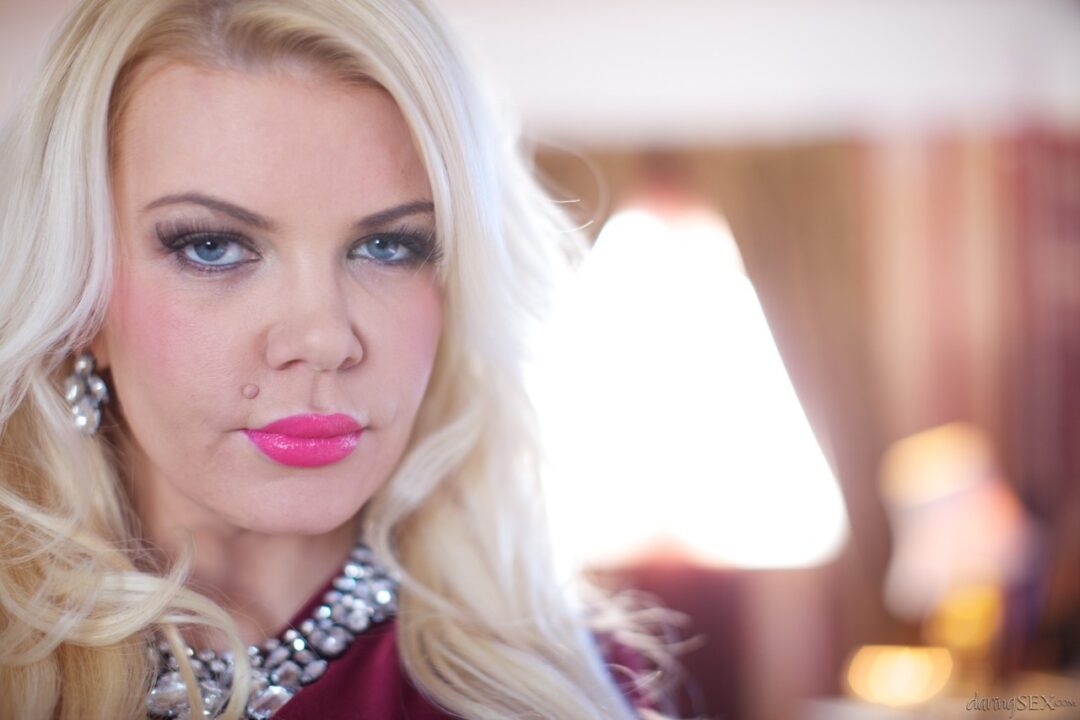 Tiffany Kingston Wallpapers