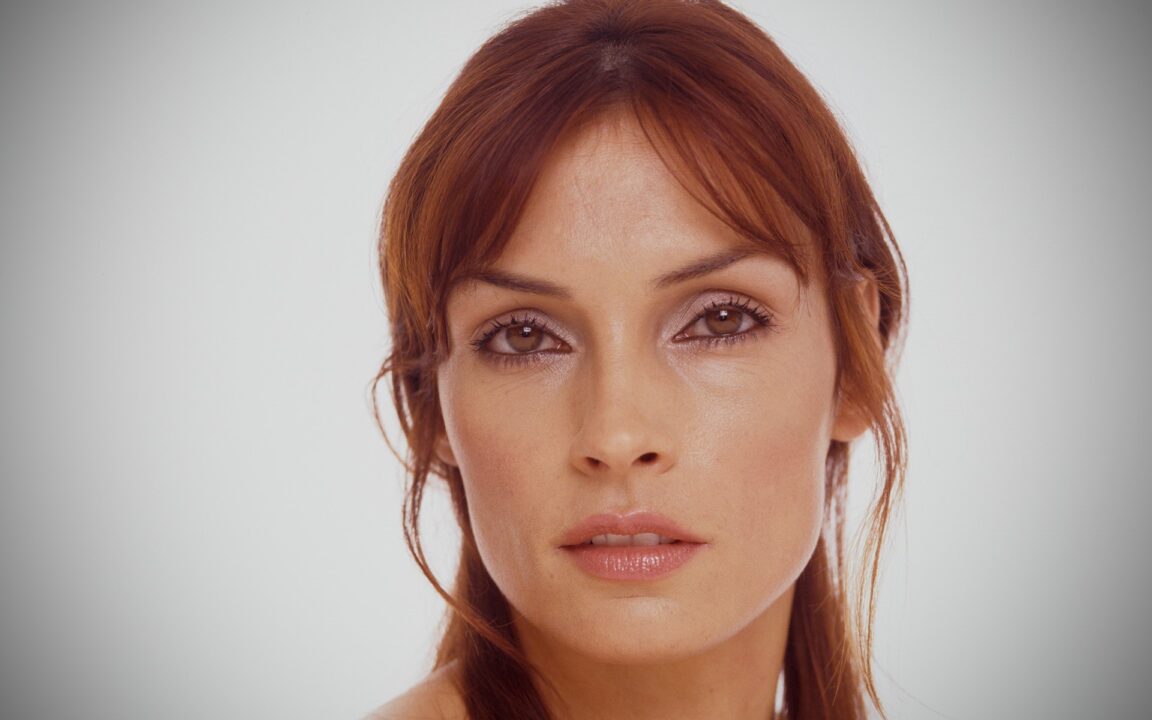 Famke Janssen Face