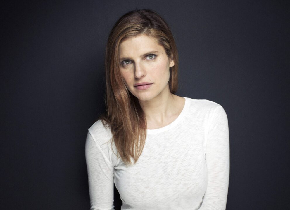 Lake Bell Wallpapers