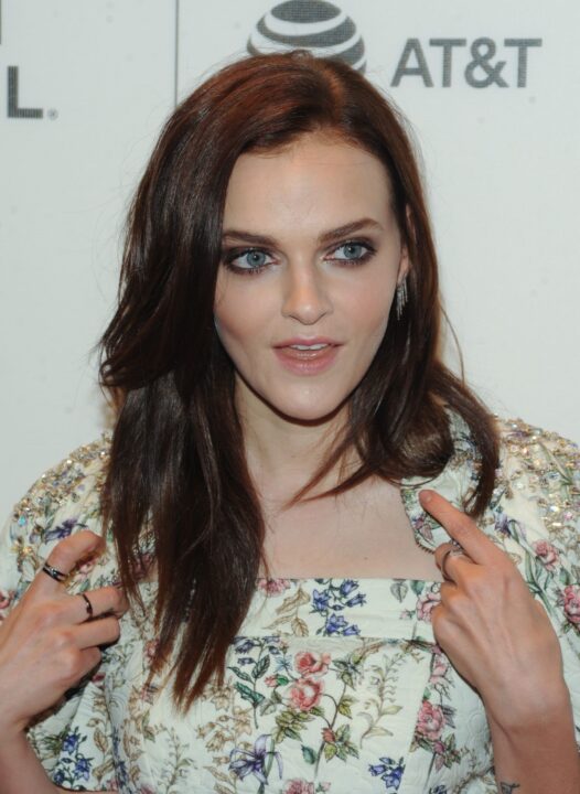 Madeline Brewer 5