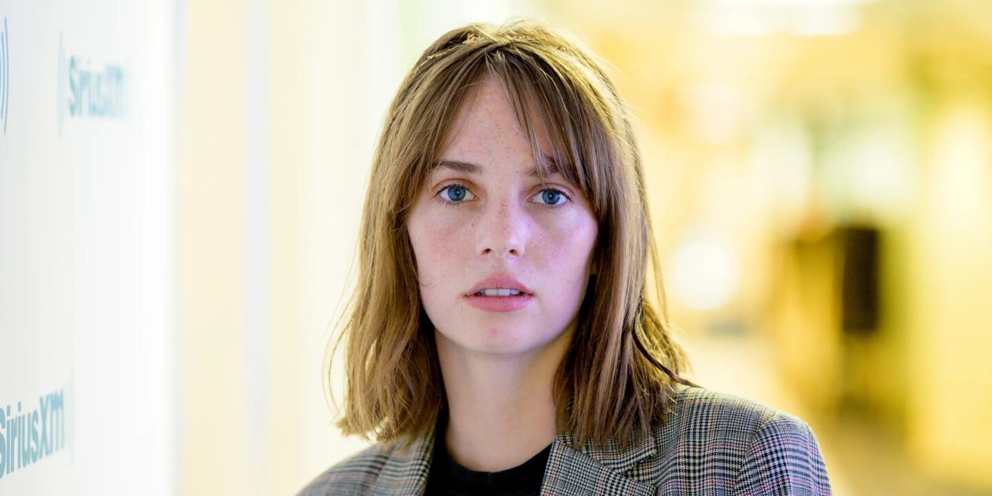 Maya Hawke Wallpapers