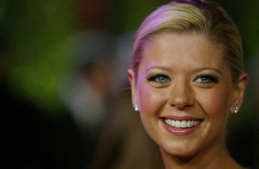 Tara Reid Face
