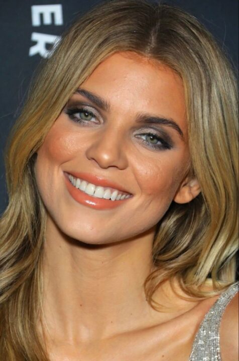 AnnaLynne McCord Face