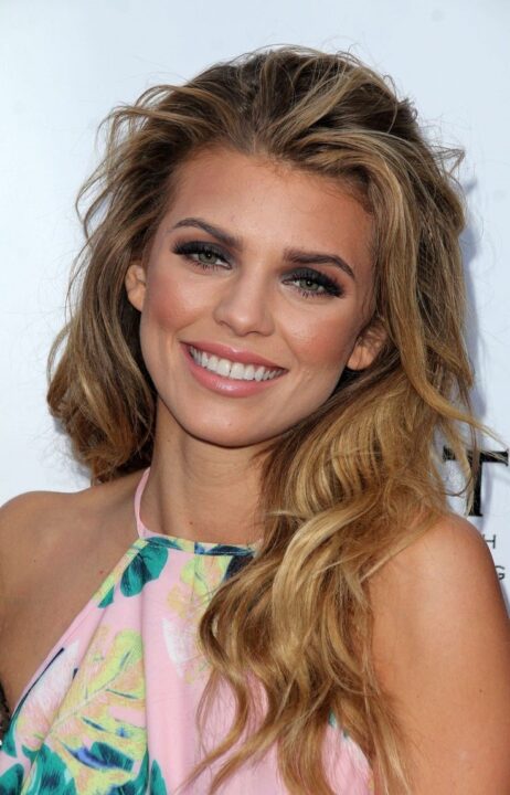 Pictures of AnnaLynne McCord