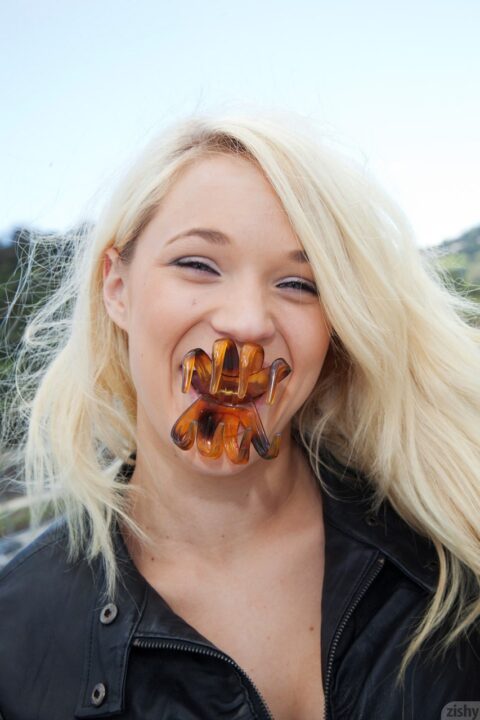 Tegan Summers Pictures