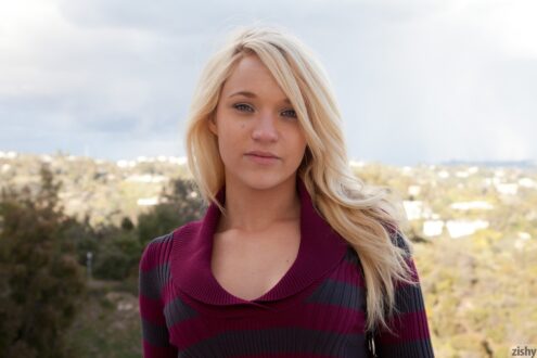 Tegan Summers Wallpapers